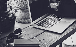 九游体育-KAIYUNAPP：在指尖跃动的生产力之光